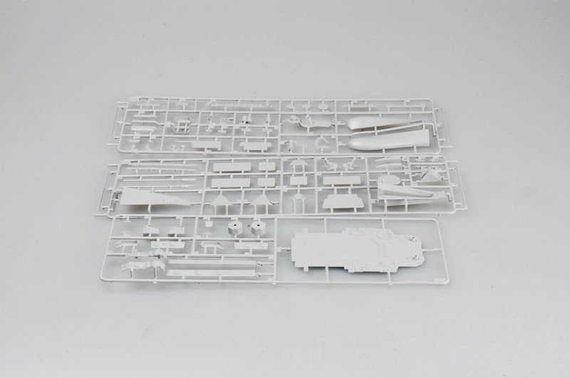 Trumpeter 04520 Russian Cruiser Admiral Ushakov (ex-Kirov) 1/350 – Bild 7