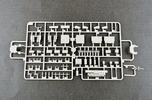 Trumpeter 06725 PLA Navy type 002 Aircraft Carrier 1/700 – image 4