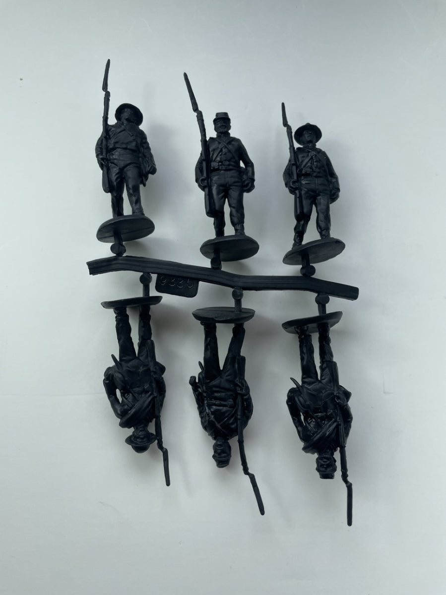Hat 9339 Confederate Infantry in "Butternut Uniforms" Marching Set 2 - 18 figures (American Civil War 1861-1865) 1/32