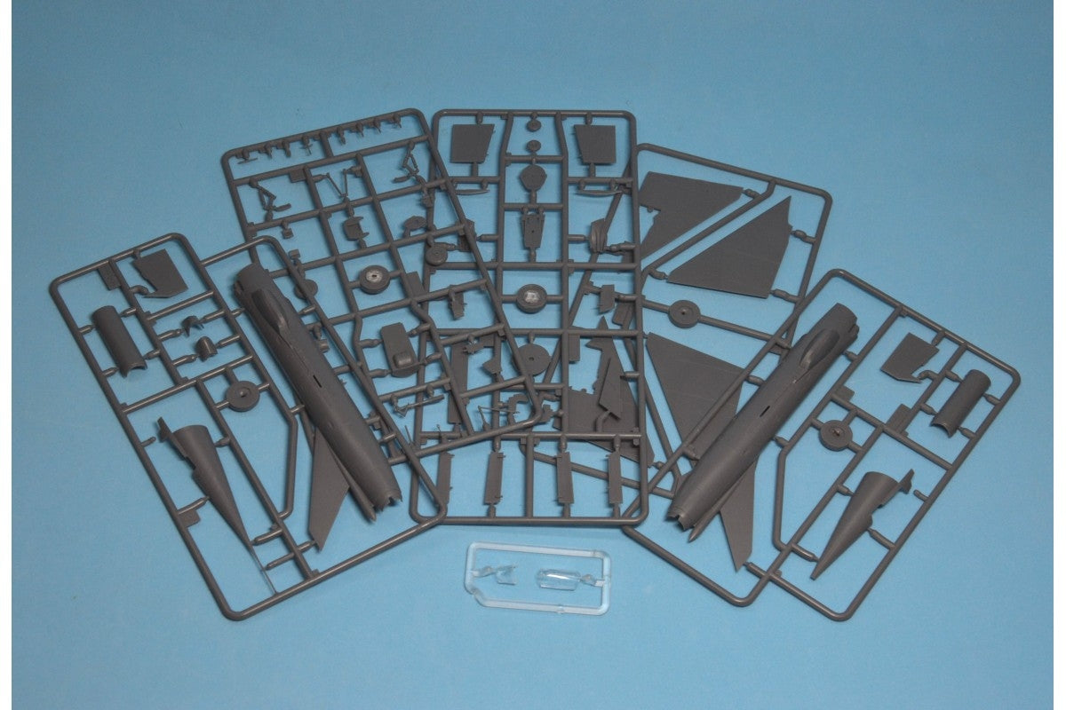 Dora Wings 72009 Fairey Delta 2 British supersonic research aircraft 1/72 – Bild 5