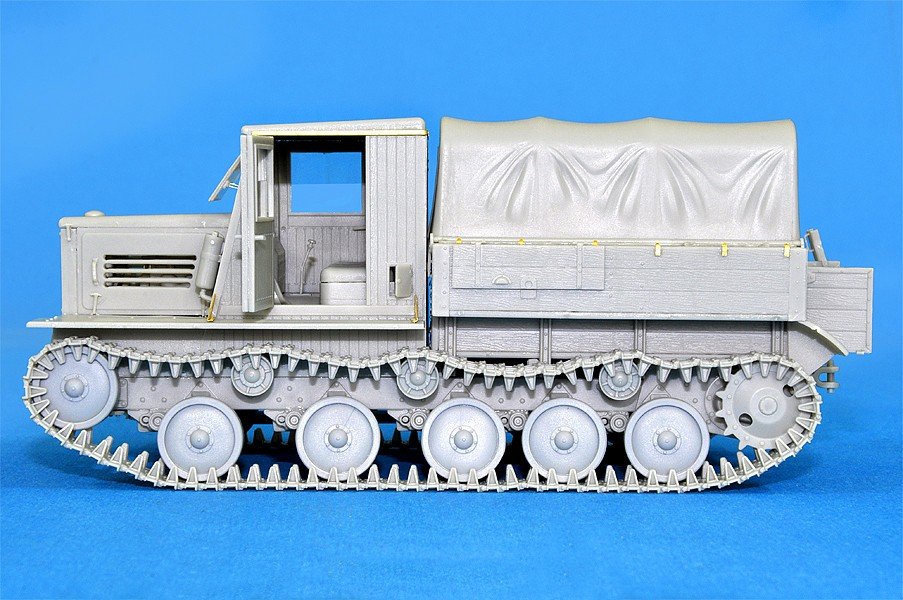 Miniart 35052 Soviet Artillery Tractor Ya-12 Early Production 1/35 – imagen 9