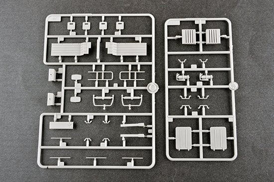 Trumpeter 01065 MAZ-537G Late Production type with ChMZAP-9990 semi-trailer 1/35 – Bild 15