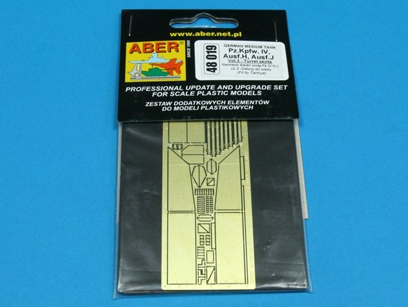 Aber 48019 German medium tank Pz.Kpfw. IV, Ausf.H, J early - vol. 3 - additional set - turret skirts 1/48 – immagine 3