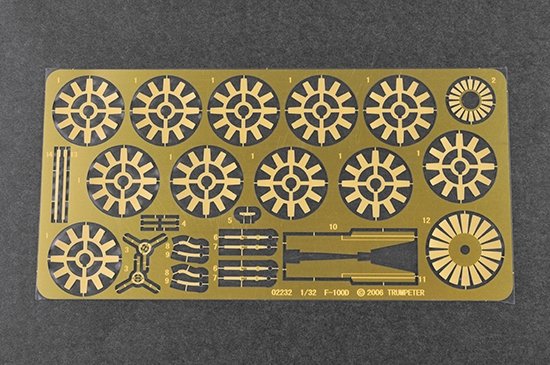 Trumpeter 03221 F-100C Super Sabre 1/32 – imagen 13