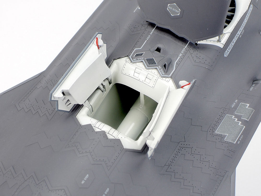 Tamiya 61125 Lockheed Martin F-35B Lightning II 1/48 – Bild 11