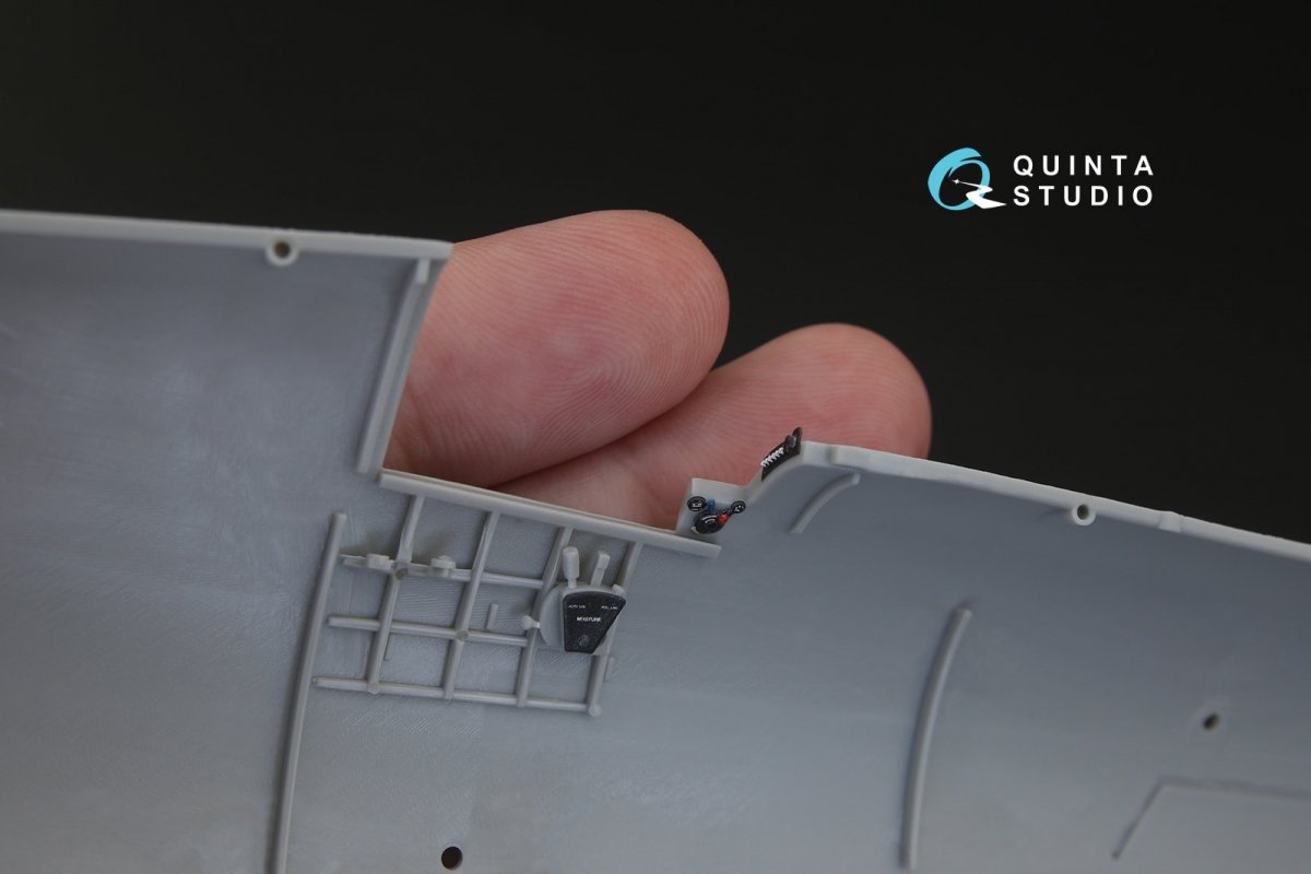Quinta Studio QD32054 F4U-4 3D-Printed &amp;amp; coloured Interior on decal paper (for Trumpeter kit) 1/32 – imagen 8