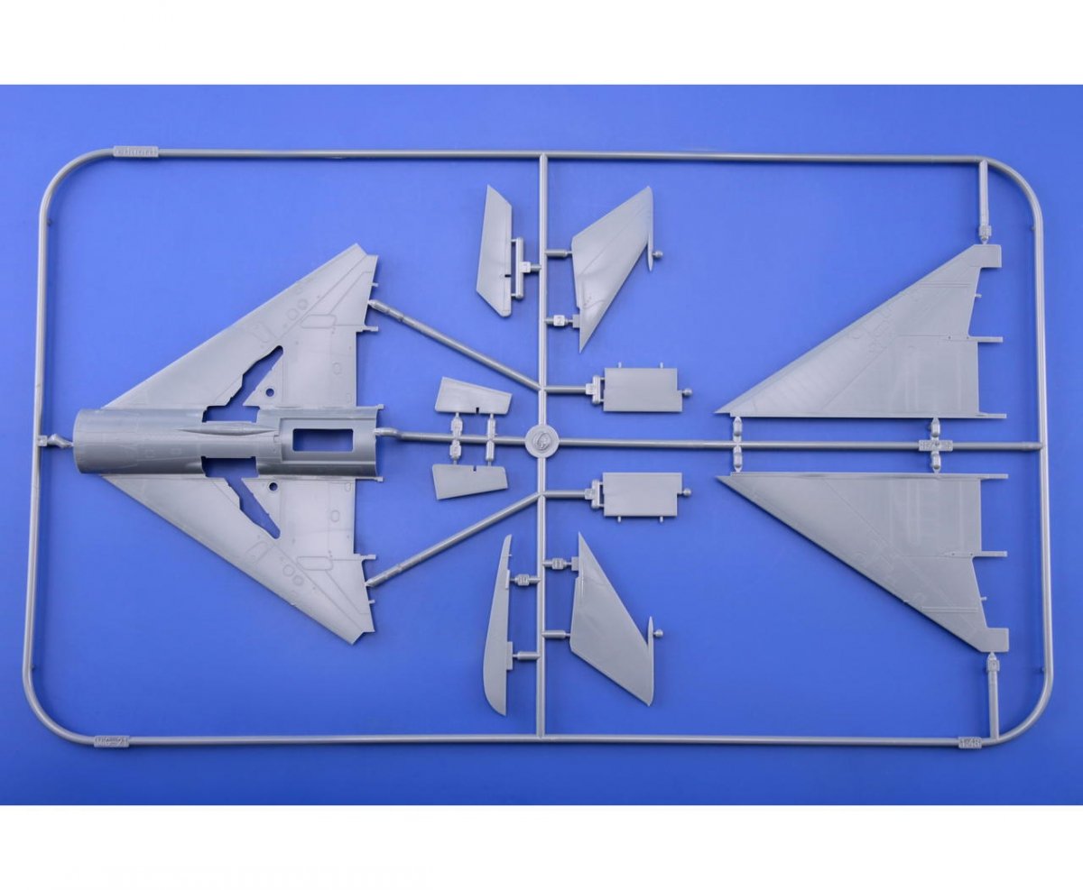Eduard 8236 MiG-21PF 1/48 – image 3