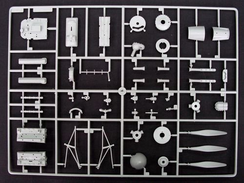Trumpeter 02404 Spitfire Mk Vb Floatplane 1/24 – zdjęcie 13