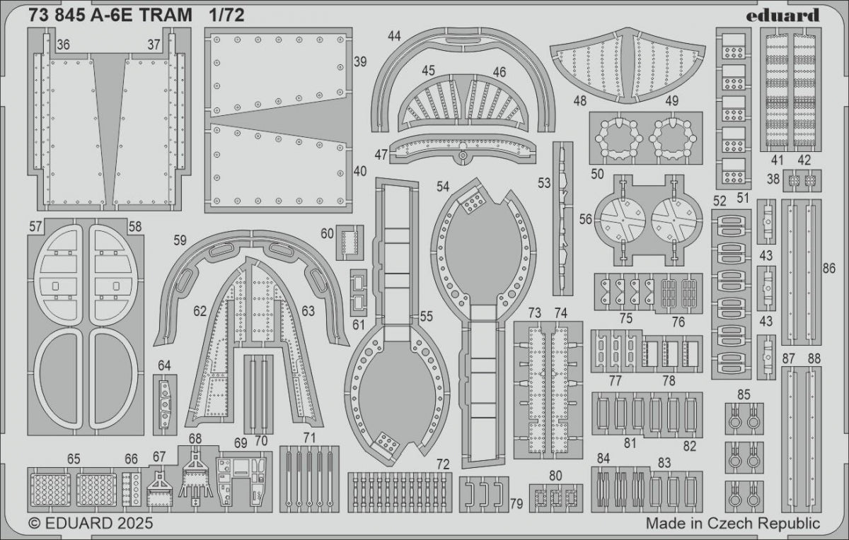 Eduard 73845 A-6E TRAM TRUMPETER 1/72 – image 2