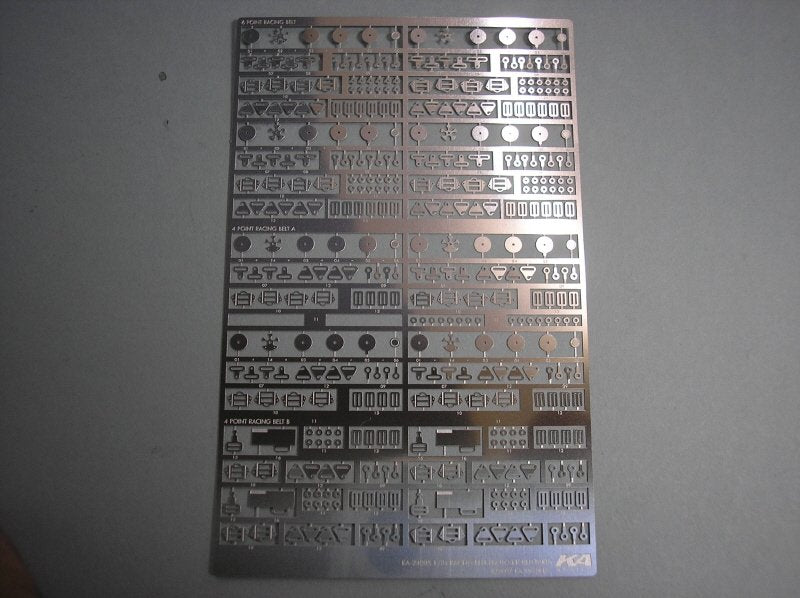 KA Models KA-24005 6&amp;amp;4 Point Racing Seat Belt Set ( pasy bezpieczeństwa ) 1/24 – Bild 2