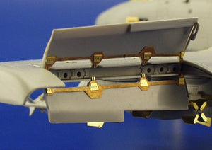 Eduard 73232 A-10 1/72 ITALERI, REVELL – Bild 10