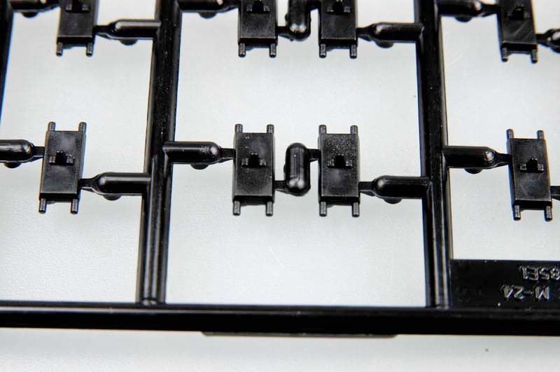 Trumpeter 02036 U.S. T85E1 track for U.S. M24 light tank (late) 1/35 – immagine 3