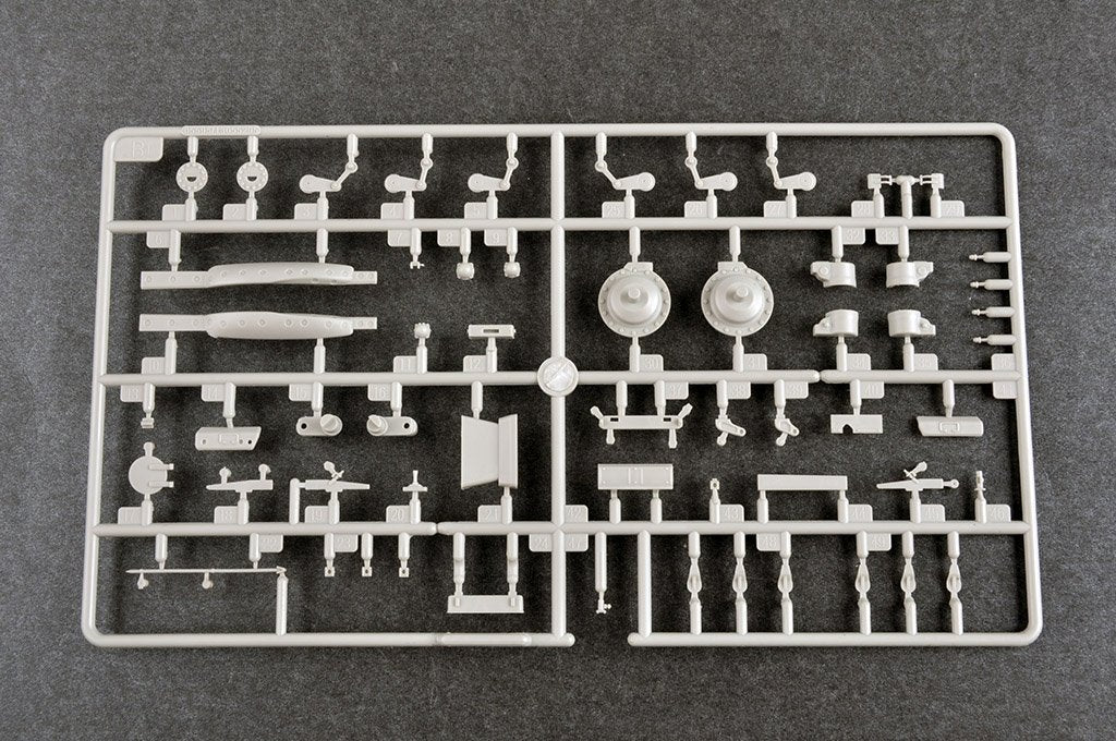 Trumpeter 09609 Char russe T-72B1 avec KTM-6 et blindage à grille 1/35 – image 14