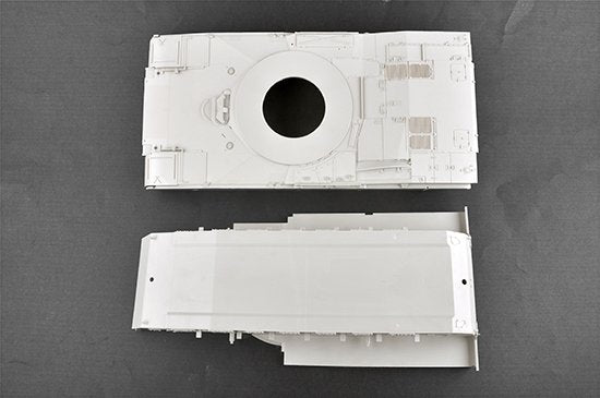 Trumpeter 00927 US M1A2 SEP MBT 1/16 – image 8