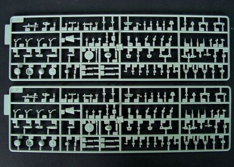 Trumpeter 05710 USSR Navy P. Velikiy Battle Cruiser 1/700 – immagine 6
