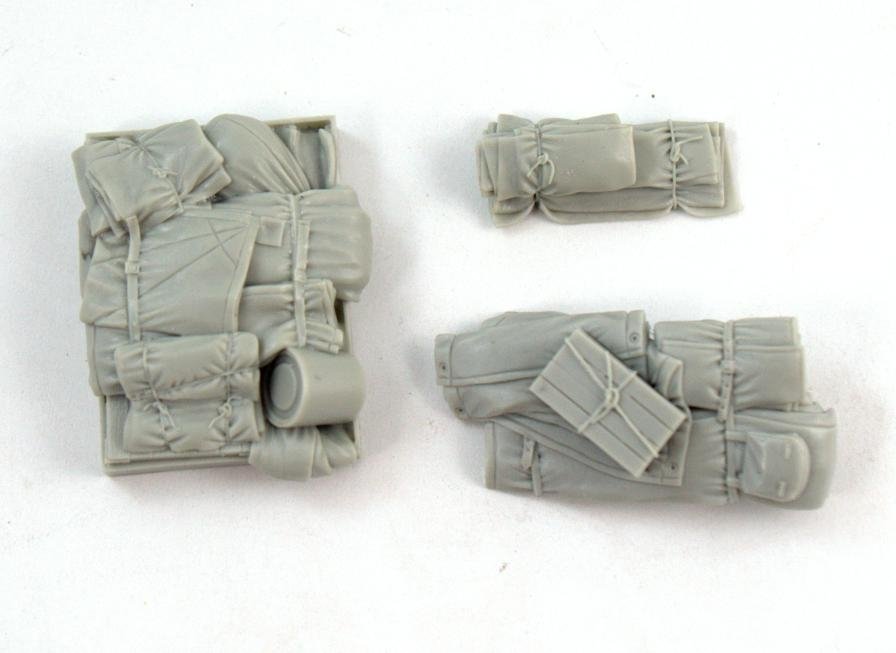 Panzer Art RE35-497 Stowage set for Hanomag SS100 1/35 – Bild 3