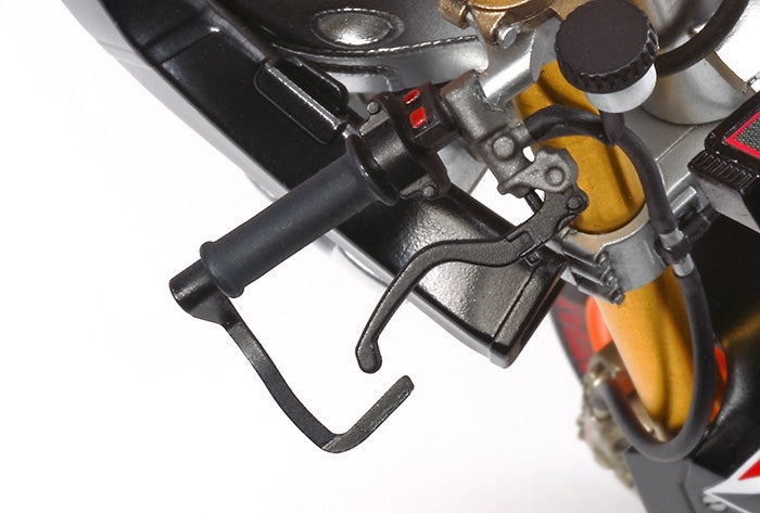 Tamiya 14130 Repsol Honda RC213V 14 – image 3