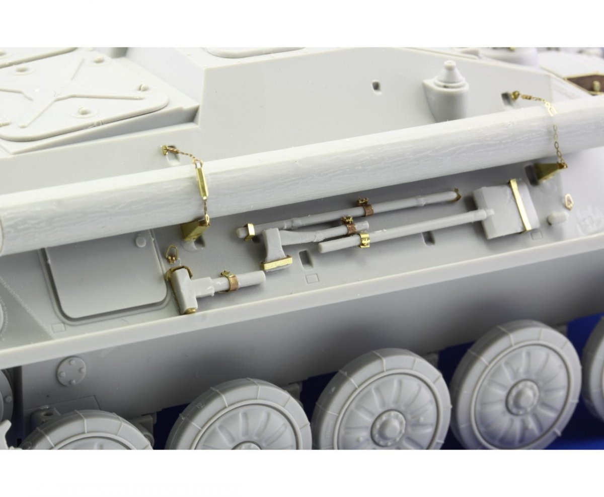 Eduard 36194 ASU-85 SPG (1956) 1/35 Trumpeter – Bild 14