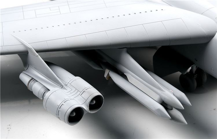 Modelcollect UA72200 B-52H US Stratofortress Bombardier stratégique 1/72 – image 10