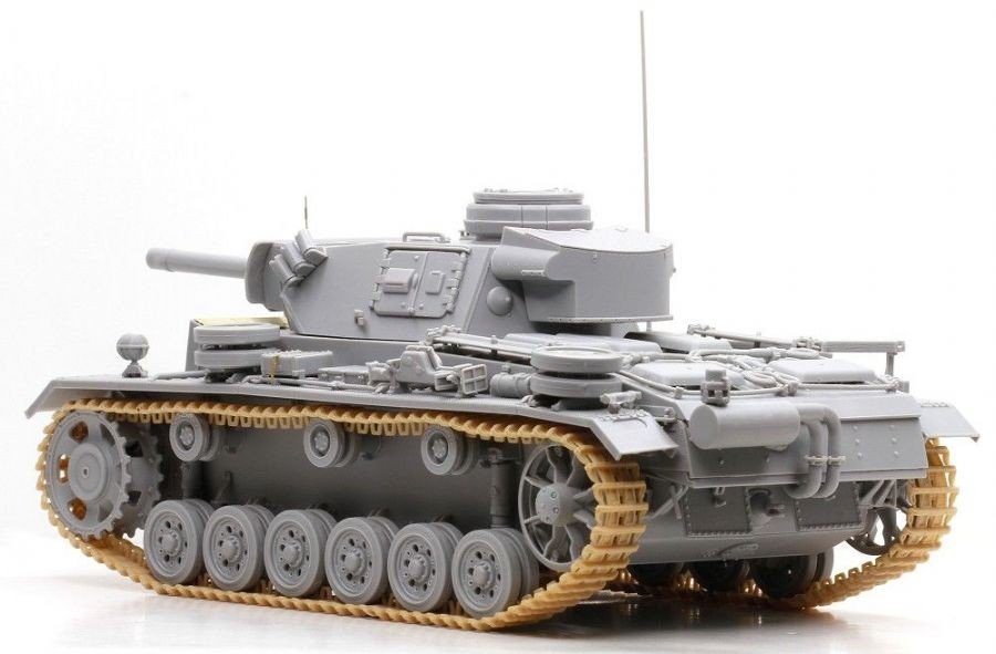 Cyber Hobby 6616 Sd.Kfz.141/3 Pz.Kpfw.III (FL) 1/35 – zdjęcie 6