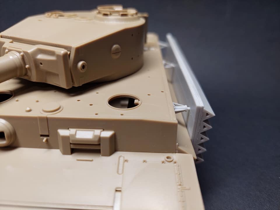 Panzer Art RE35-685 Tiger I tank wooden sapper “Bruckentafel” 1/35 – image 3