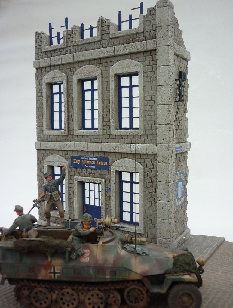 RT-Diorama 35197 Diorama-Base: &amp;quot;Street Corner&amp;quot; 1/35 – Bild 4