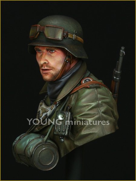 Young Miniatures YM1819 German Feldgendarmerie WWII 1/10 – imagen 7
