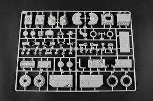 Trumpeter 00948 German Tiger II Heavy Tank - Porsche Turret Early Production 1/16 – Bild 44