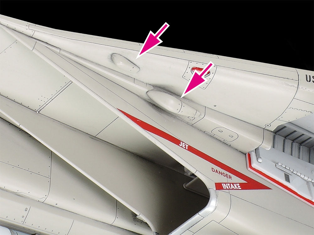 Tamiya 61122 Grumman F-14A Tomcat (Late Model) Carrier Launch Set 1/48 – image 17