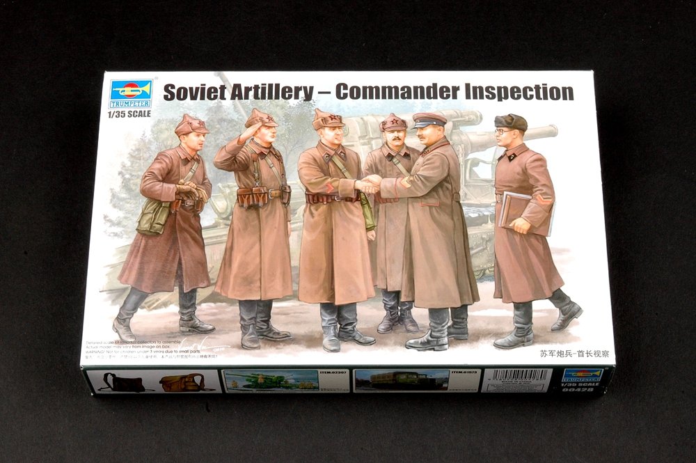 Trumpeter 00428 Soviet Artillery - Commander Inspection 1/35 – Bild 3