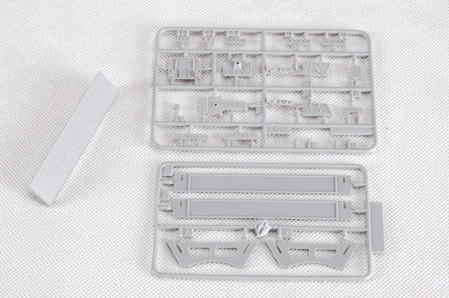 Trumpeter 05720 Russian Navy Slava Class Cruiser Moskva 1/700 – immagine 8