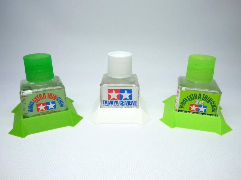 Ultimate Modelling UMP068 Ultimate Glue Bottle Holder (for Tamiya) White – Bild 2