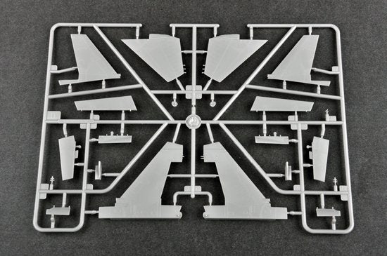 Trumpeter 01652 Chasseur-bombardier russe Su-34 Fullback 1/72 – image 10