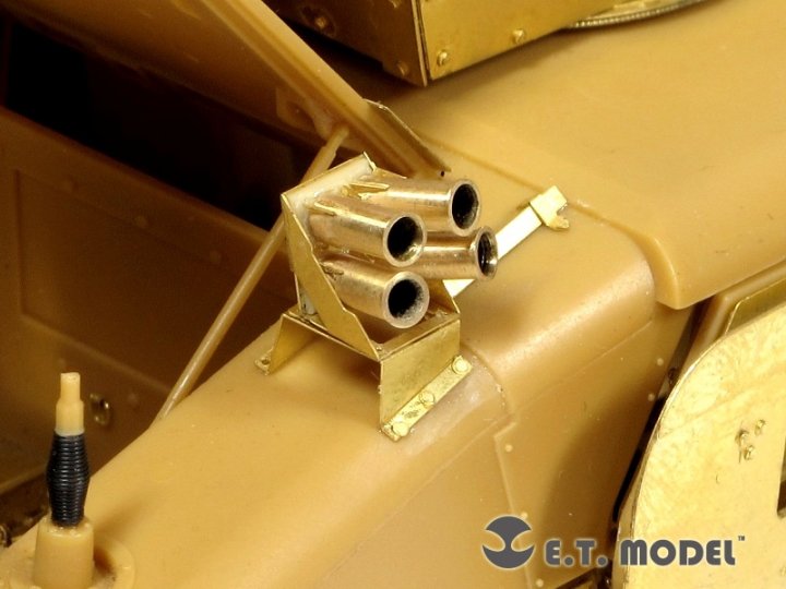 ET Model E35-077 US ARMY M1114 HUMVEE Smoke Discharger (For BRONCO Kit) (1/35) – image 3