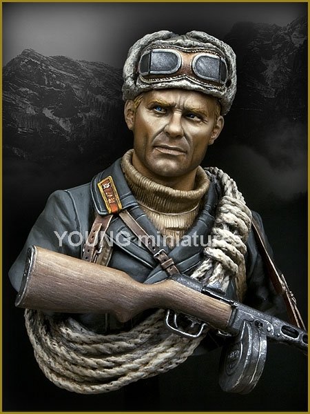 Young Miniatures YM1827 SOVIET MOUNTAINEER OFFICER 1942 1/10 – imagen 4
