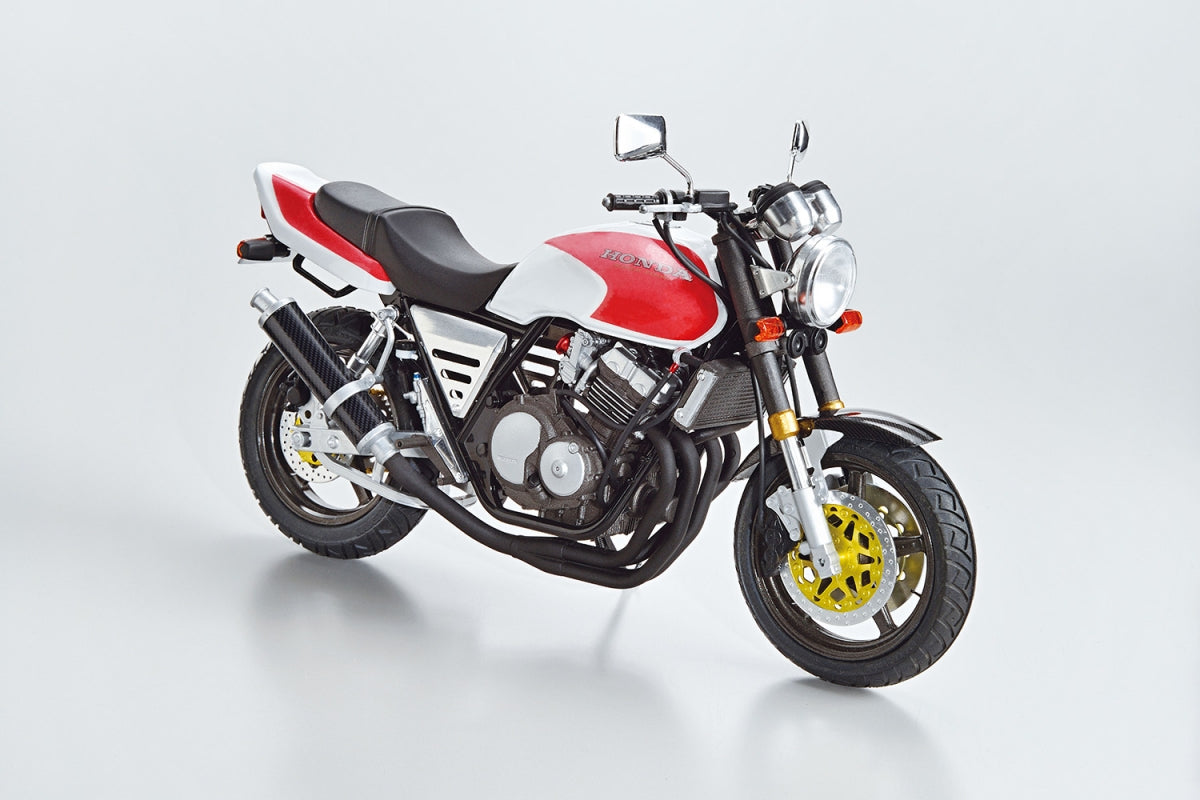 Aoshima 06479 ONDA NC31 CB400 SUPER FOUR &amp;#39;92 with CUSTOM PARTS 1/12 – image 2