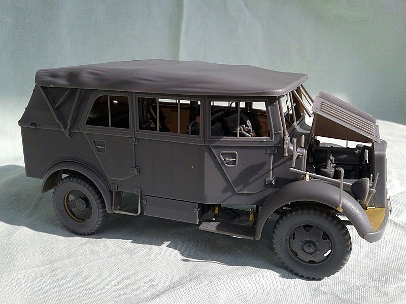 Miniart 35147 L1500A Kfz.70 German Personnel Car 1/35 – immagine 2