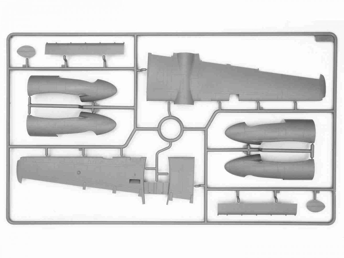 ICM 48280 B-26K with USAF Pilots &amp;amp; Ground Personnel 1/48 – immagine 16