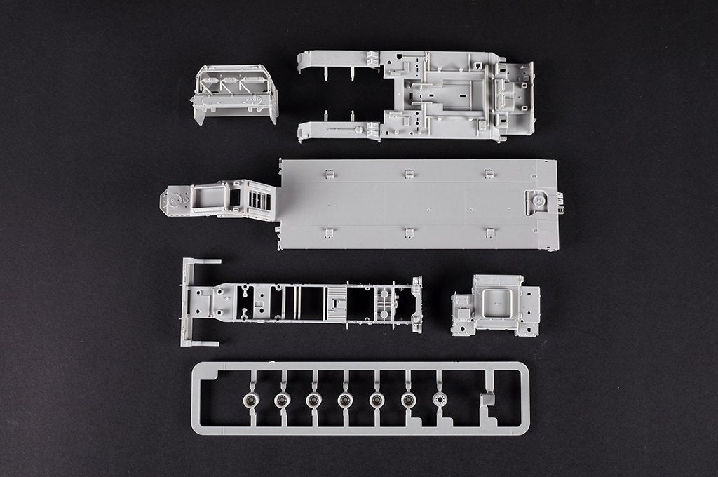 Trumpeter 07196 Slt-56 Tractor with 56t Semi Trailer 1/72 – immagine 6