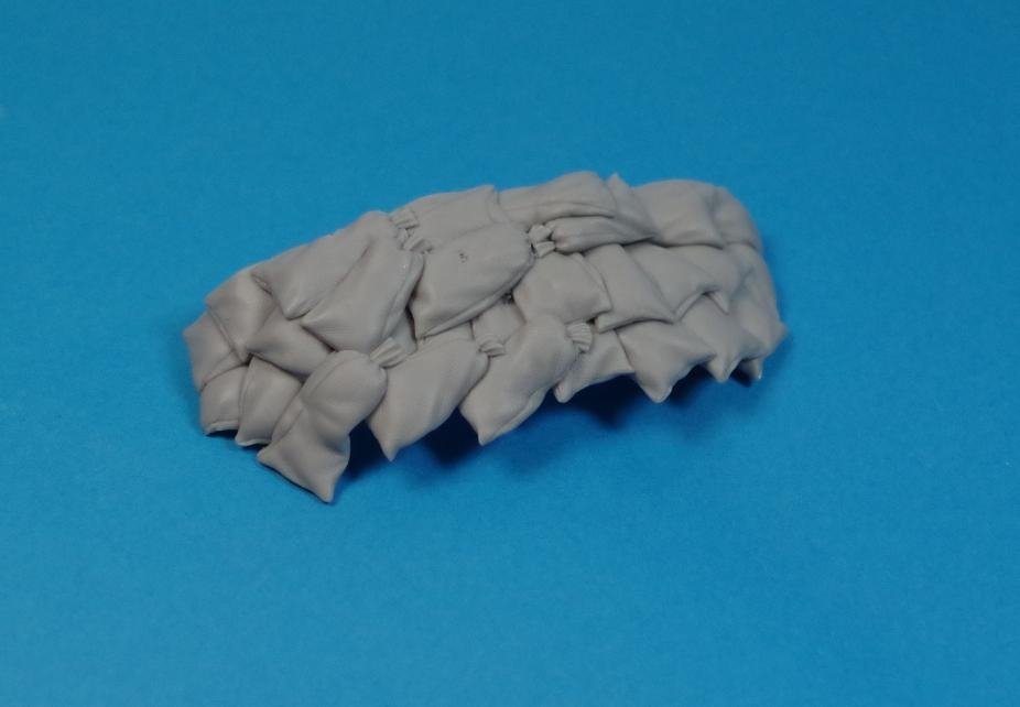 Panzer Art RE35-243 Sand armor for “DUKW” 1/35 – image 4