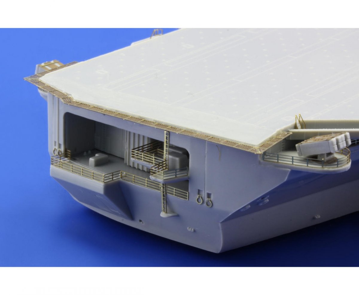 Eduard 17029 USS Nimitz CVN-68 TRUMPETER 1/700 – Bild 3