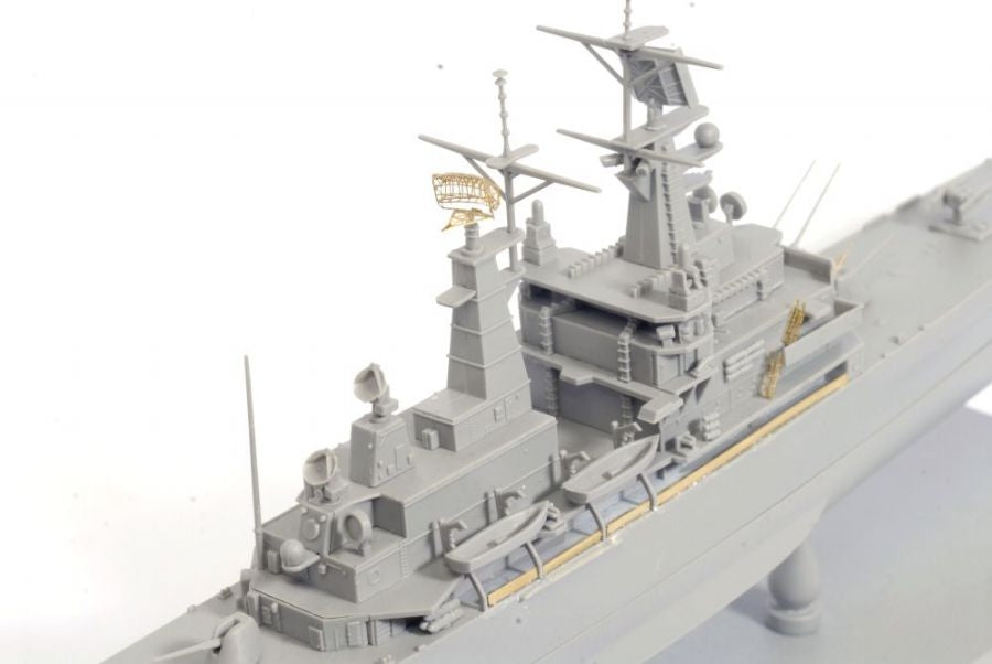 Dragon 7090 USS Virginia (CGN-38) 1/700 – image 4