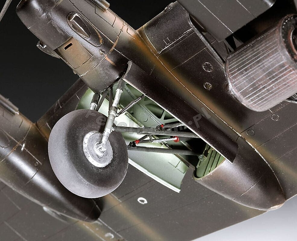 Revell 64295 Lancaster B. III Dambusters - model set 1/72 – zdjęcie 7