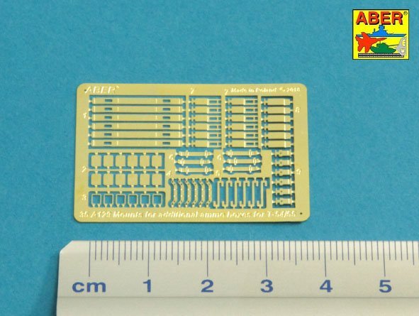 Supports Aber 35A129 pour boîtes de munitions supplémentaires utilisées sur les tanka soviétiques comme : T-54 ; T-55 ou T-62 (1/35) – image 2