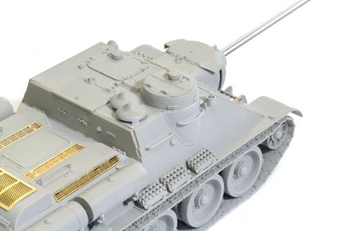 Dragon 6415 Chasseur de chars soviétique SU-85M (1/35)  – image 6