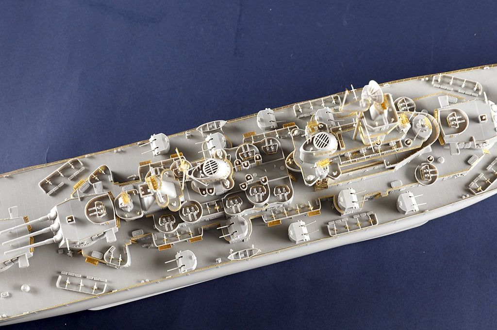 Trumpeter 05372 USS Montana BB-67 1/350 – zdjęcie 16