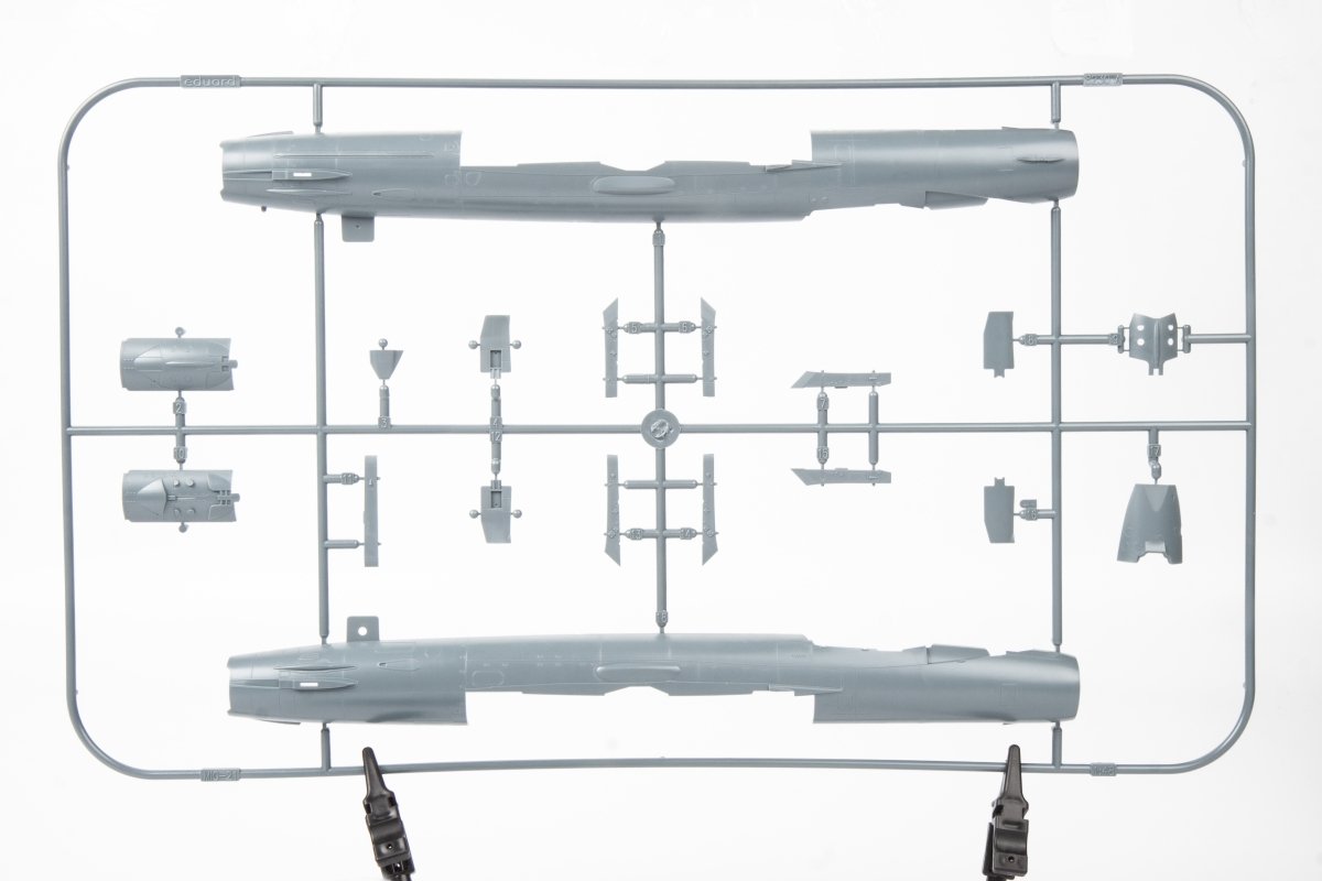 Eduard 84180 MiG-21SMT 1/48 – immagine 9