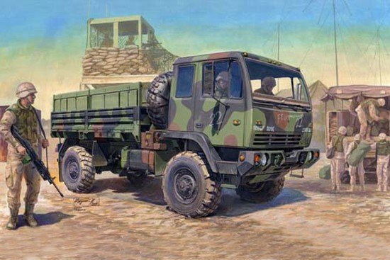 Trumpeter 01004 M1078 Light Medium Tactical Vehicle (LMTV) Standard Cargo Tru 1/35