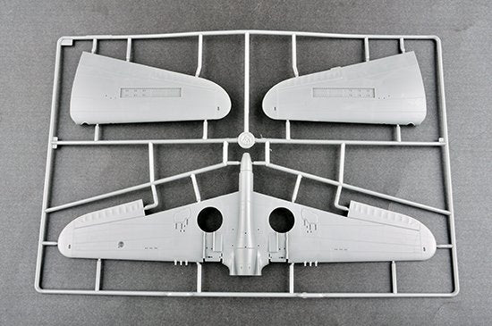Trumpeter 02212 P-40N War Hawk 1/32 – immagine 6