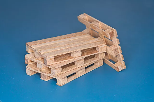 RB Model 35D30 4 x natural wood pallets self assembly kit 1/35 – immagine 2